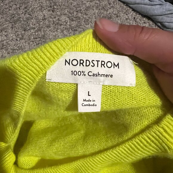 Nordstrom large cashmere sweater - Picture 8 of 8